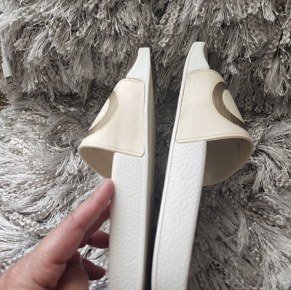 Salvatore Ferragamo sandals plastic - Picture 8 of 9